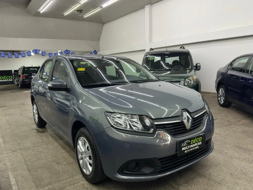 RENAULT Logan - Foto