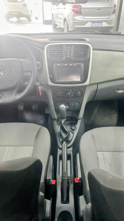RENAULT Logan - Foto