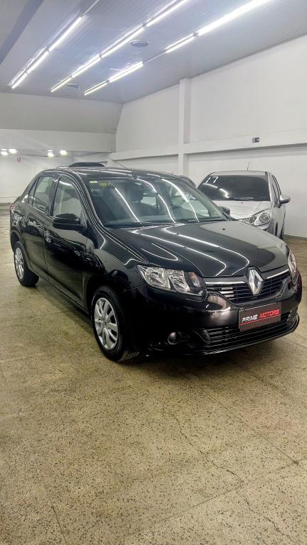 RENAULT Logan - Foto