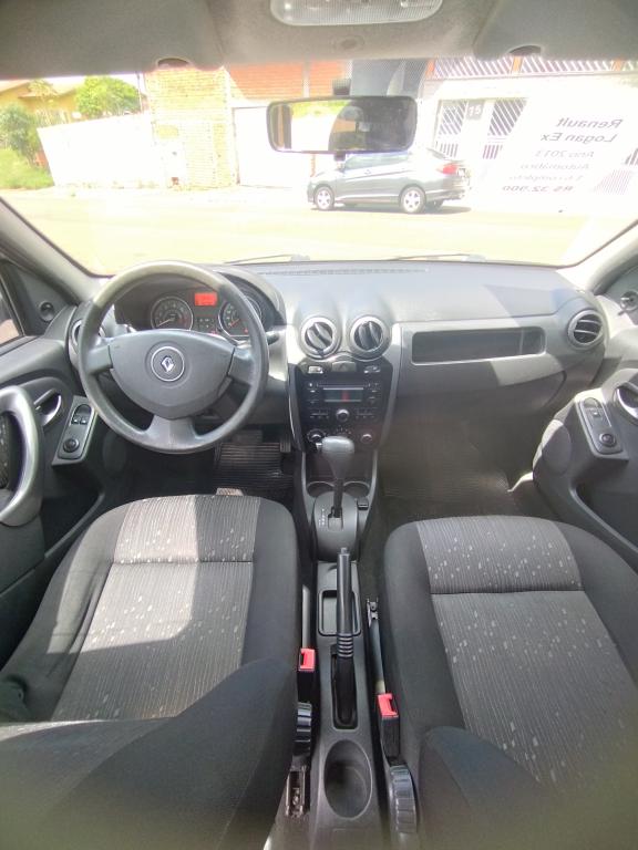 RENAULT Logan - Foto