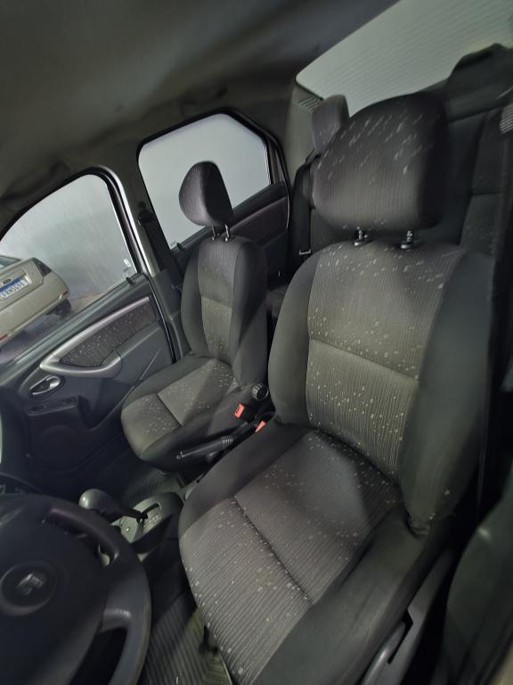 RENAULT Logan - Foto