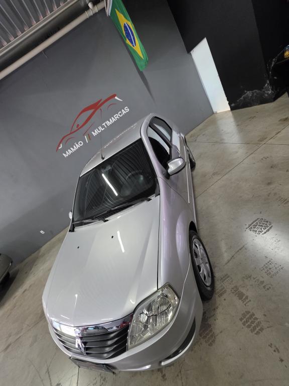 RENAULT Logan - Foto