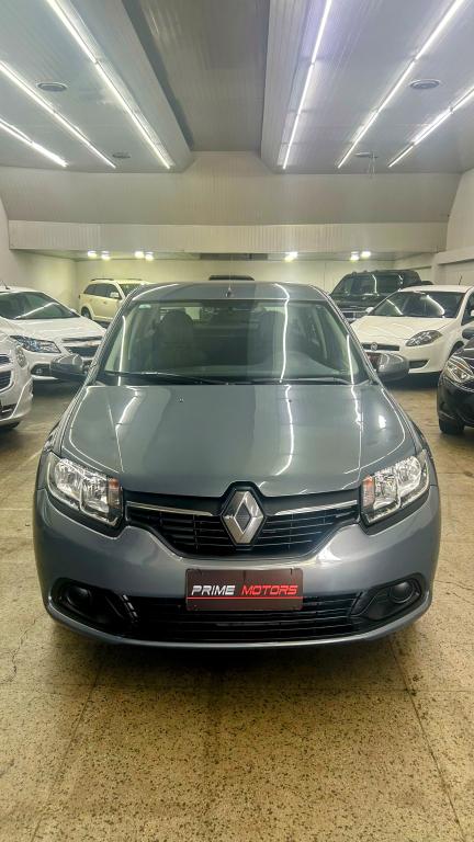 RENAULT Logan - Foto
