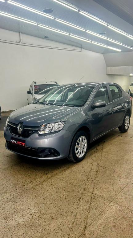 RENAULT Logan - Foto