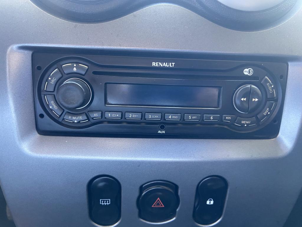 RENAULT Logan - Foto