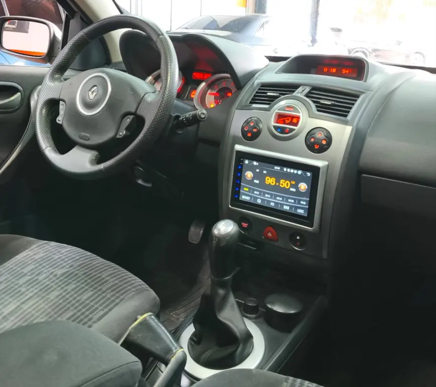 RENAULT Megane Grand Tour - Foto