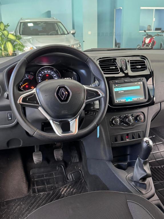 RENAULT Sandero - Foto
