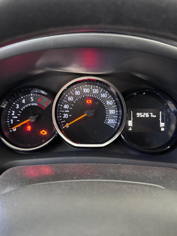 RENAULT Sandero - Foto