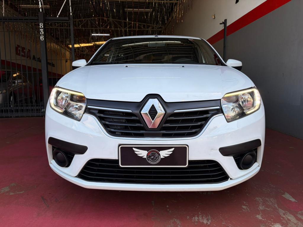 RENAULT Sandero - Foto