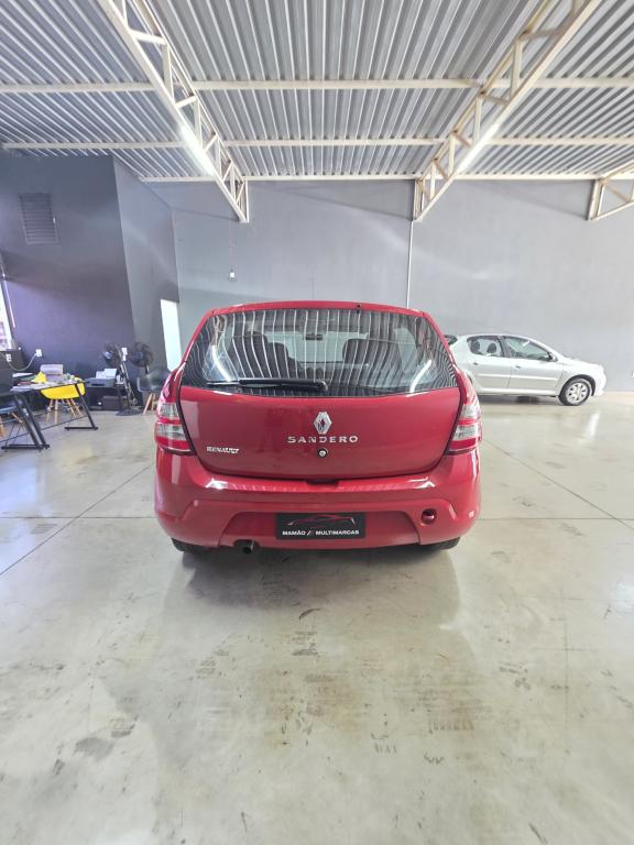 RENAULT Sandero - Foto