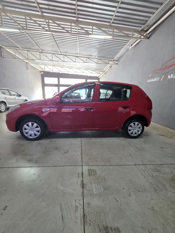 RENAULT Sandero - Foto