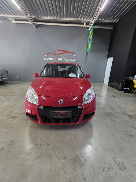 RENAULT Sandero - Foto