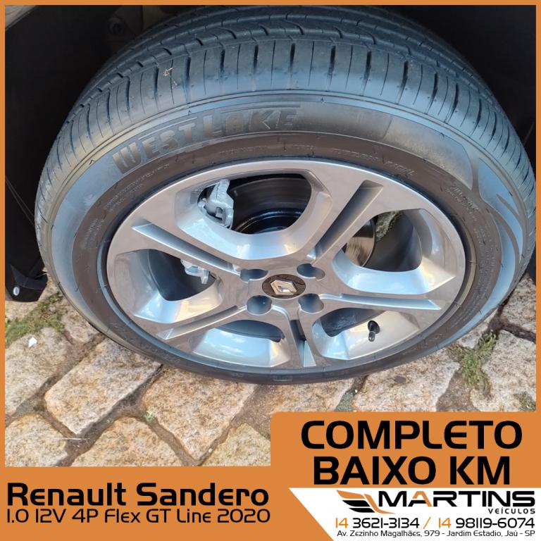 RENAULT Sandero - Foto