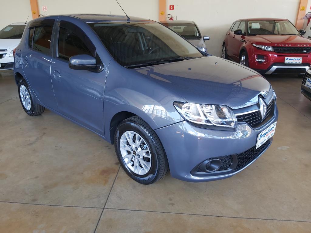 RENAULT Sandero - Foto