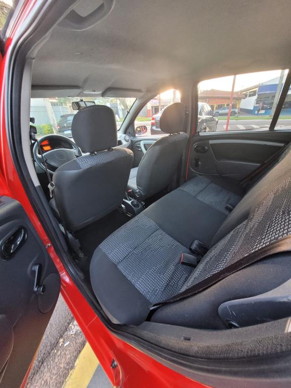 RENAULT Sandero - Foto