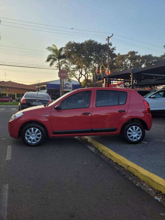 RENAULT Sandero - Foto