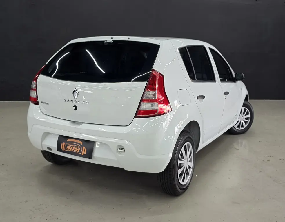 RENAULT Sandero - Foto