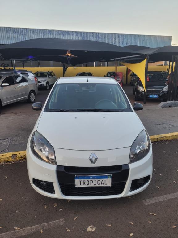 RENAULT Sandero - Foto