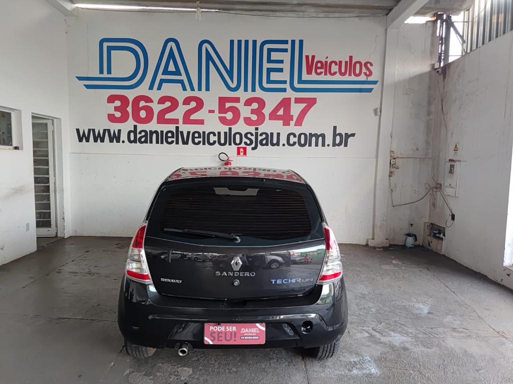 RENAULT Sandero - Foto