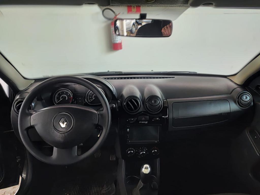 RENAULT Sandero - Foto