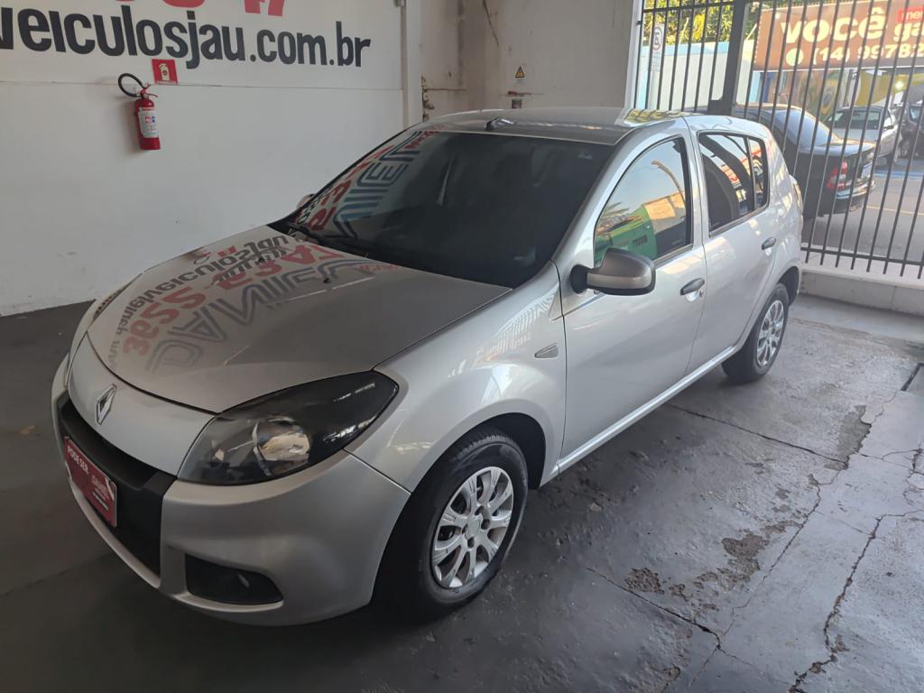 RENAULT Sandero - Foto
