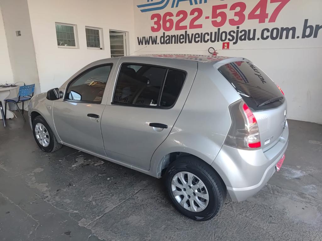 RENAULT Sandero - Foto