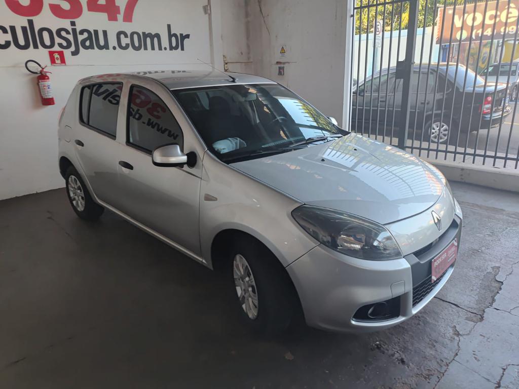 RENAULT Sandero - Foto
