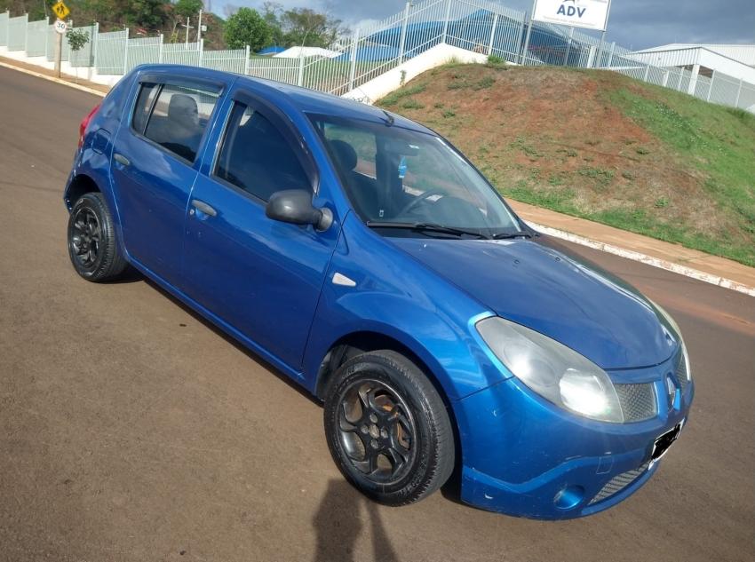 RENAULT Sandero - Foto