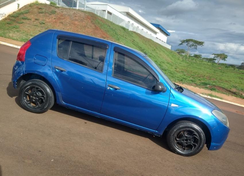 RENAULT Sandero - Foto