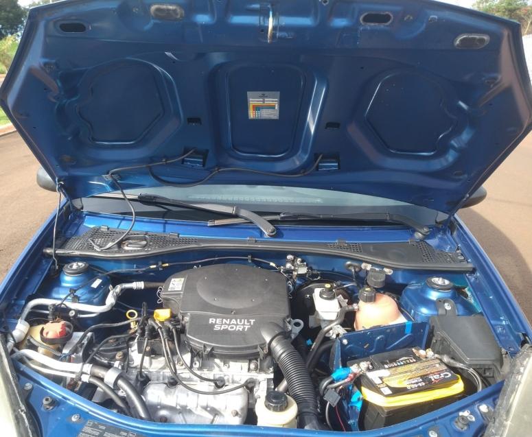 RENAULT Sandero - Foto