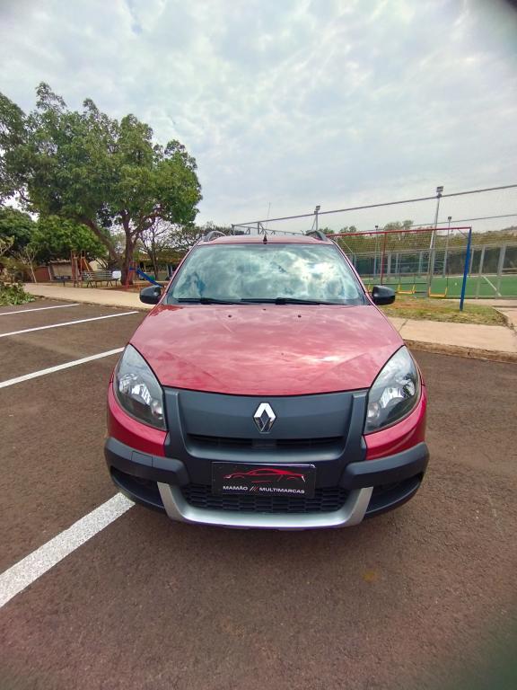 RENAULT Sandero - Foto