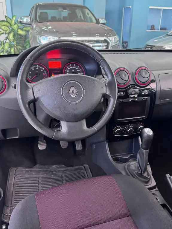 RENAULT Sandero - Miniatura