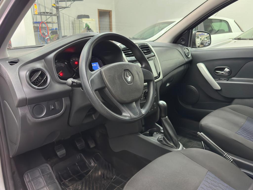 RENAULT Sandero - Foto
