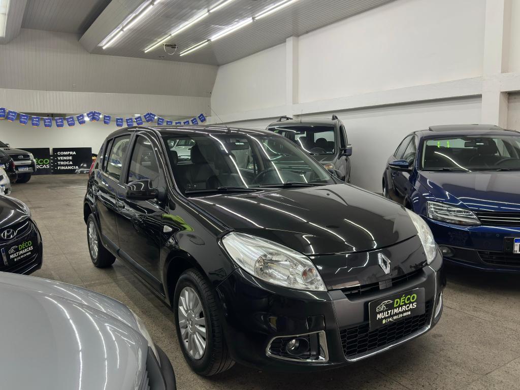 RENAULT Sandero - Foto