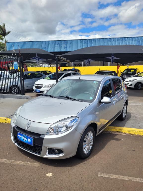 RENAULT Sandero - Foto