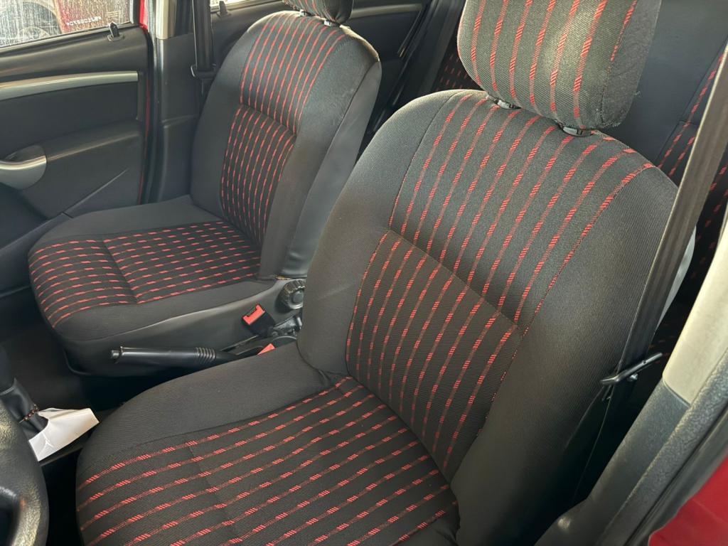 RENAULT Sandero - Foto