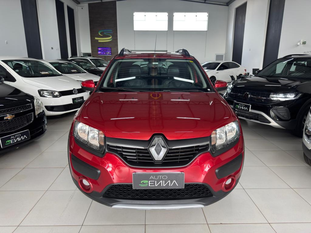 RENAULT Sandero - Foto