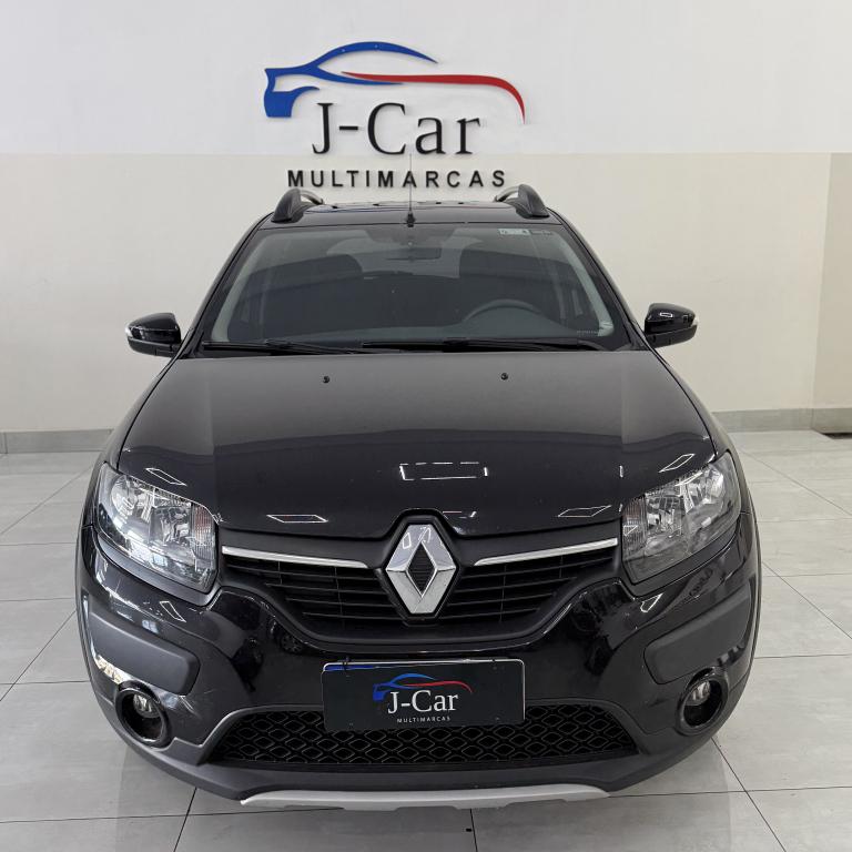 RENAULT Sandero - Foto