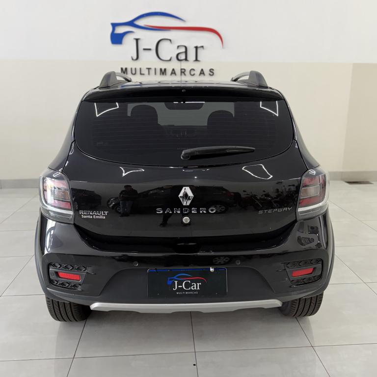 RENAULT Sandero - Foto