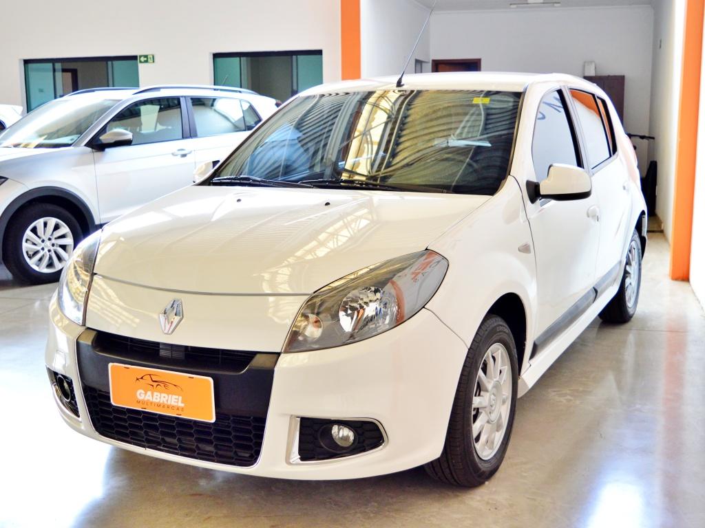 RENAULT Sandero - Foto