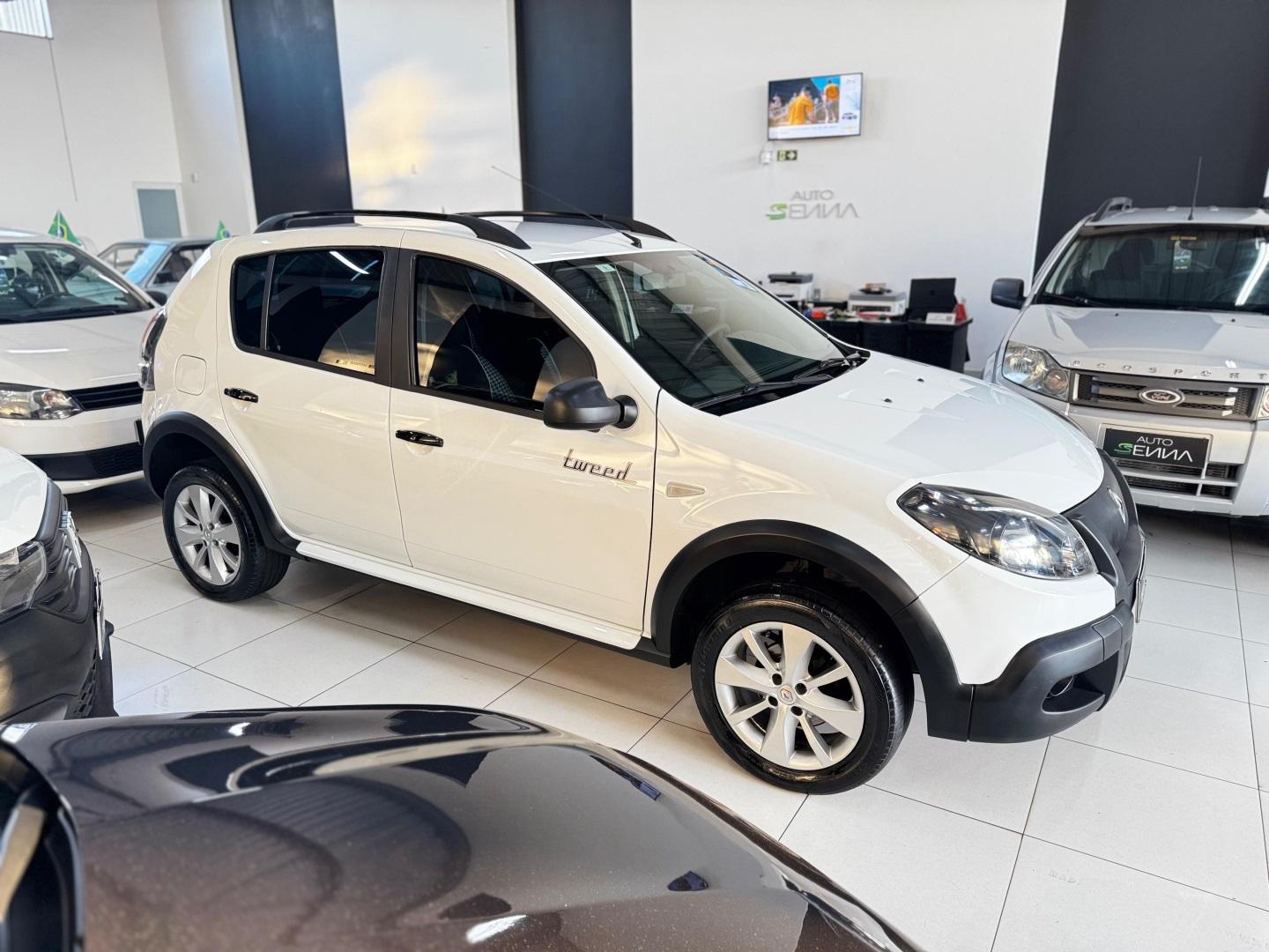 RENAULT Sandero - Foto