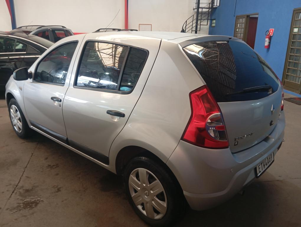 RENAULT Sandero - Foto