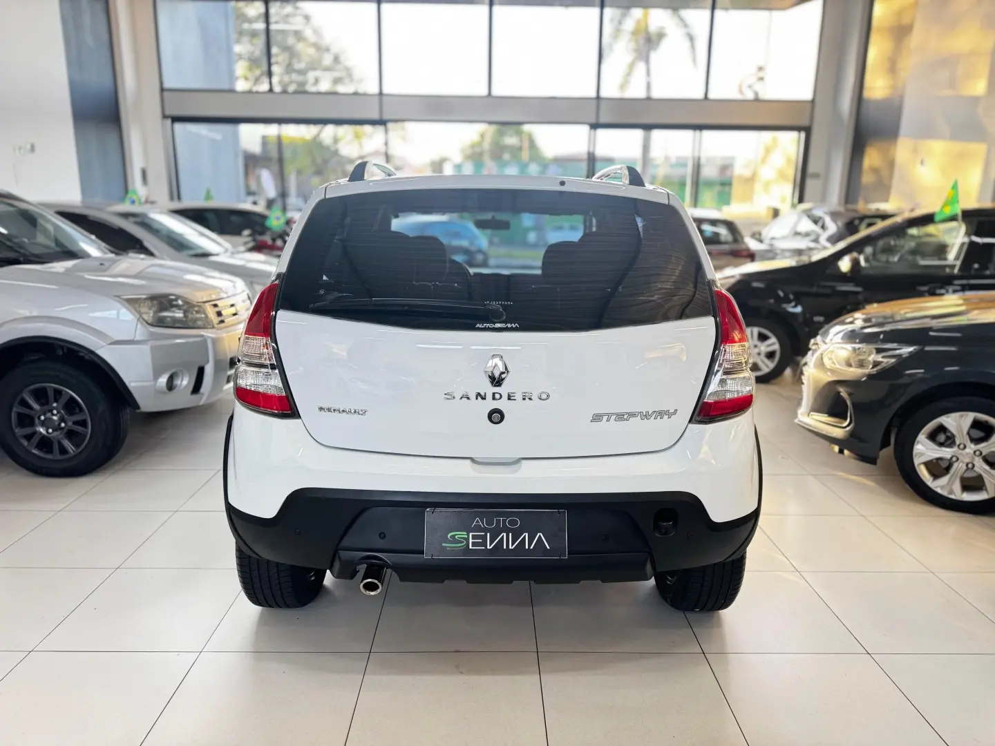 RENAULT Sandero - Foto