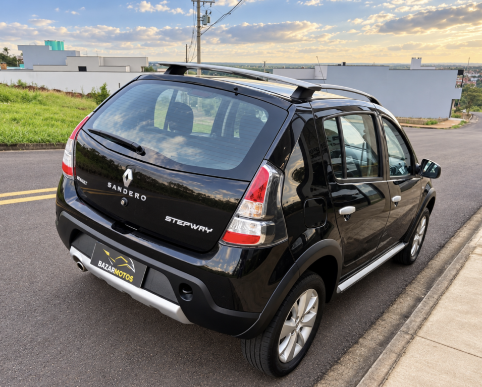 RENAULT Sandero - Foto