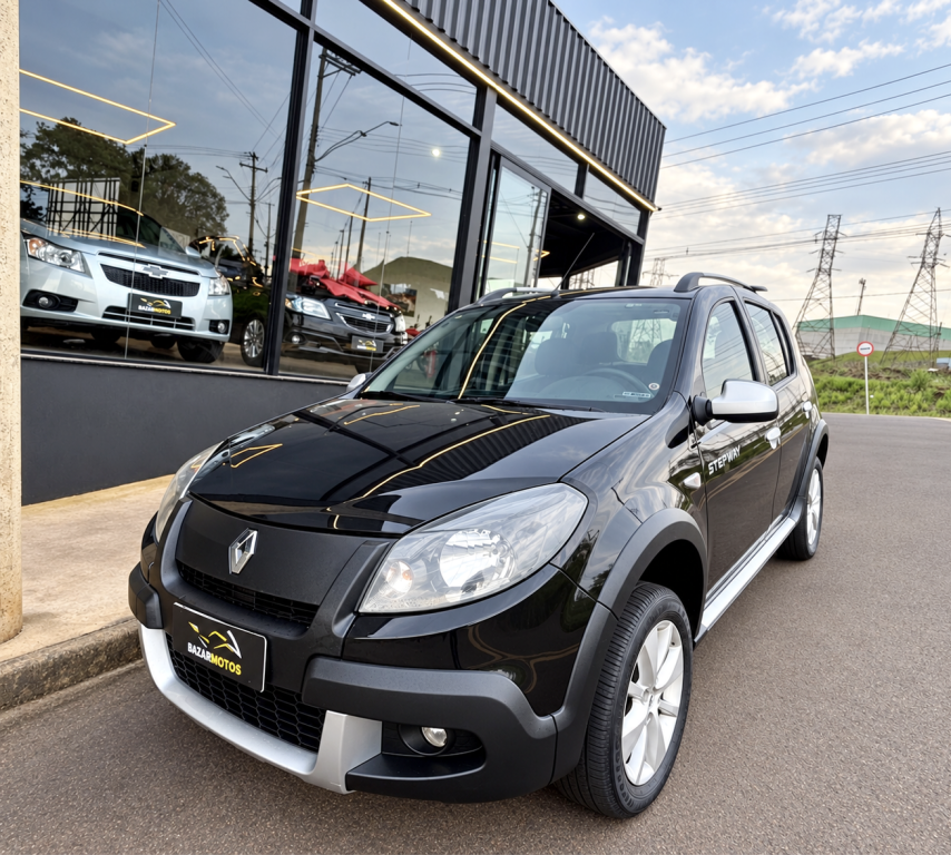 RENAULT Sandero - Foto