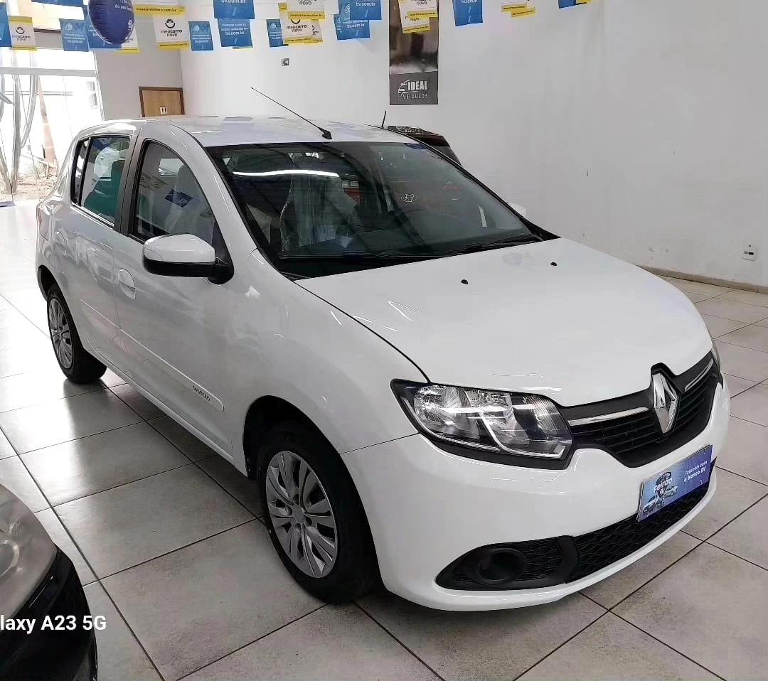 RENAULT Sandero - Foto