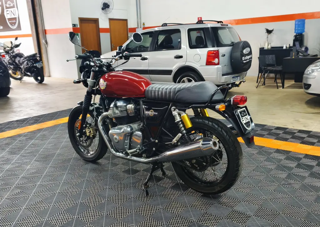 ROYAL ENFIELD Interceptor 650 - Foto