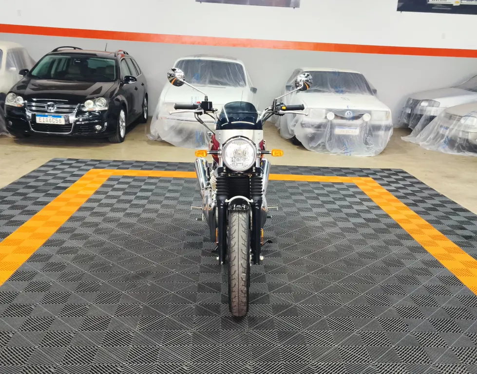 ROYAL ENFIELD Interceptor 650 - Foto