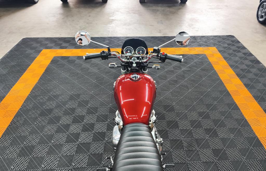 ROYAL ENFIELD Interceptor 650 - Foto