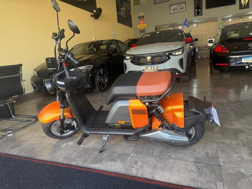 SCOOTER X15